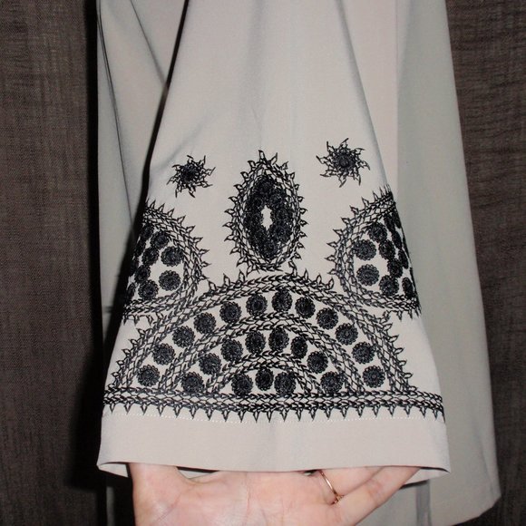 Linea Dell'Olio Open Front Tan Black Embroidery Cardigan Sz M 3/4 Sleeves - Picture 4 of 15